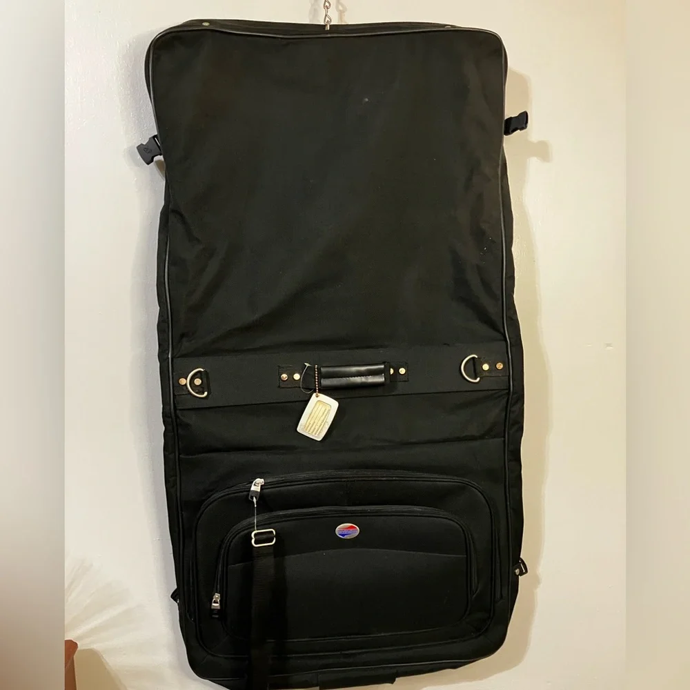 American Tourister Black Travel Bag